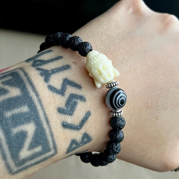 🔴❌ SALE ! red dot items are 2 for $25 . Bundle more than 3 and its $10 each 🙂 - Picture 6 of 9